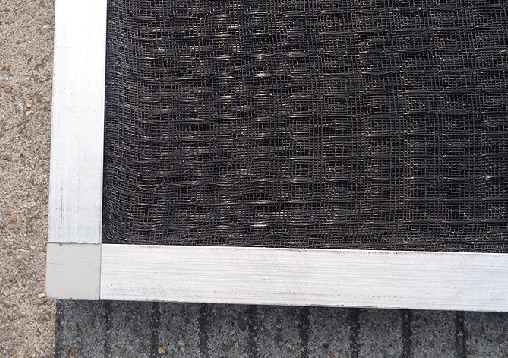 尼龍網(wǎng)空調(diào)過濾器主要應(yīng)用于集中通風(fēng)空調(diào)系統(tǒng)預(yù)過濾處。 尼龍網(wǎng)空調(diào)過濾器主要應(yīng)用于集中通風(fēng)空調(diào)系統(tǒng)預(yù)過濾處。